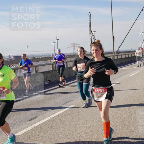 03.10.2025 - Köhlbrandbrückenlauf Michael Burmester http://msf.ph/oto/9116289 03.10.2025 12:57:55 Position 2 4844, 679, 4729 meine-sportfotos.de
