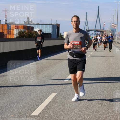 03.10.2025 - Köhlbrandbrückenlauf Strokosch-Dieckow http://msf.ph/oto/9116292 03.10.2025 12:50:47 Position 3 4550 meine-sportfotos.de