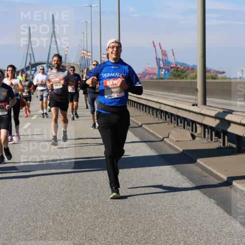 03.10.2025 - Köhlbrandbrückenlauf Strokosch-Dieckow http://msf.ph/oto/9116348 03.10.2025 12:50:57 Position 3 4278, 5849 meine-sportfotos.de