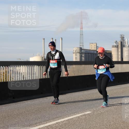 03.10.2025 - Köhlbrandbrückenlauf Lena Gebhardt http://msf.ph/oto/9116349 03.10.2025 10:20:17 Position 2 1928, 2507 meine-sportfotos.de
