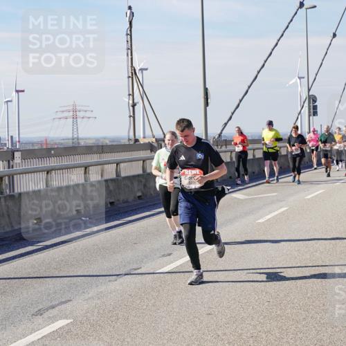 03.10.2025 - Köhlbrandbrückenlauf Michael Burmester http://msf.ph/oto/9116352 03.10.2025 12:58:00 Position 2  meine-sportfotos.de