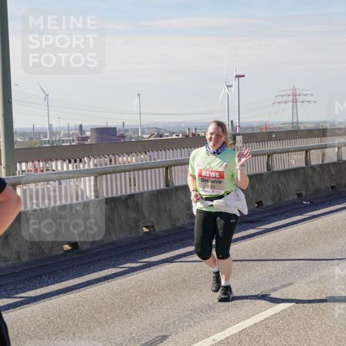03.10.2025 - Köhlbrandbrückenlauf Michael Burmester http://msf.ph/oto/9116389 03.10.2025 12:58:03 Position 2 4120 meine-sportfotos.de