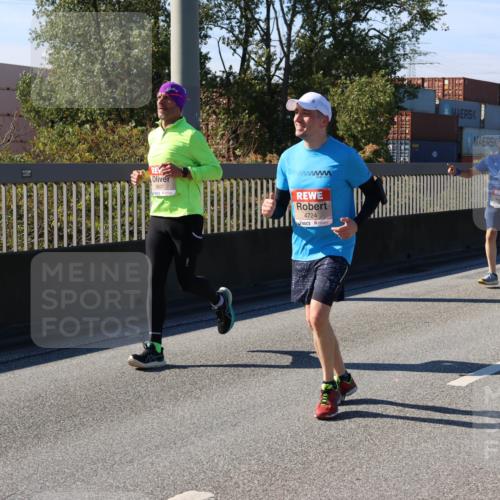 03.10.2025 - Köhlbrandbrückenlauf Strokosch-Dieckow http://msf.ph/oto/9116430 03.10.2025 12:51:10 Position 3 1880, 5637, 4724 meine-sportfotos.de