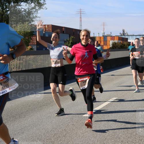 03.10.2025 - Köhlbrandbrückenlauf Strokosch-Dieckow http://msf.ph/oto/9116475 03.10.2025 12:51:15 Position 3 1, 10, 2015, 4175, 62 meine-sportfotos.de