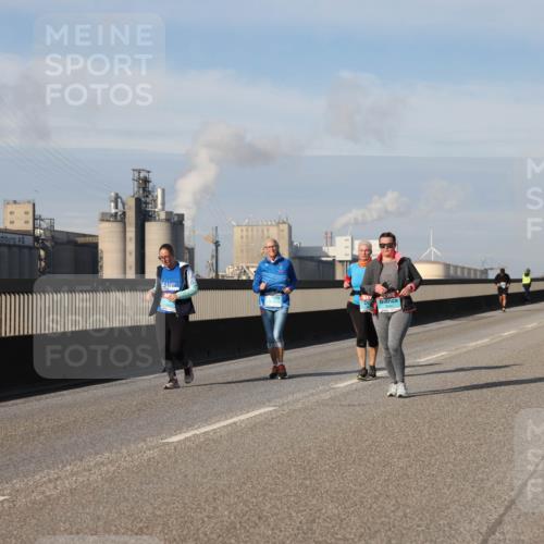 03.10.2025 - Köhlbrandbrückenlauf Lena Gebhardt http://msf.ph/oto/9116485 03.10.2025 10:20:59 Position 2  meine-sportfotos.de