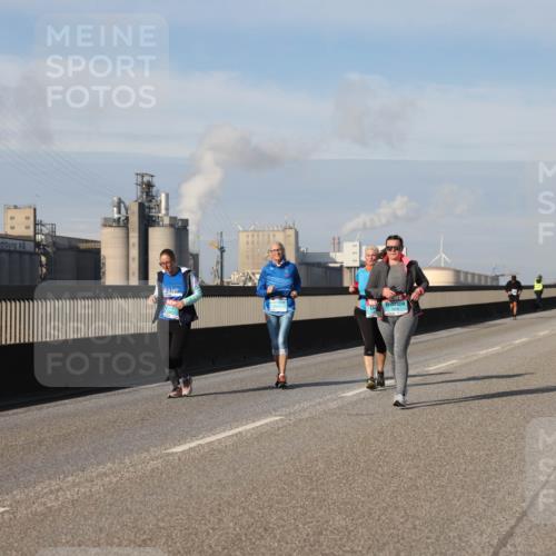 03.10.2025 - Köhlbrandbrückenlauf Lena Gebhardt http://msf.ph/oto/9116493 03.10.2025 10:20:59 Position 2  meine-sportfotos.de
