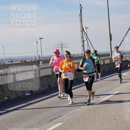 03.10.2025 - Köhlbrandbrückenlauf Michael Burmester http://msf.ph/oto/9116494 03.10.2025 12:58:12 Position 2 5000 meine-sportfotos.de