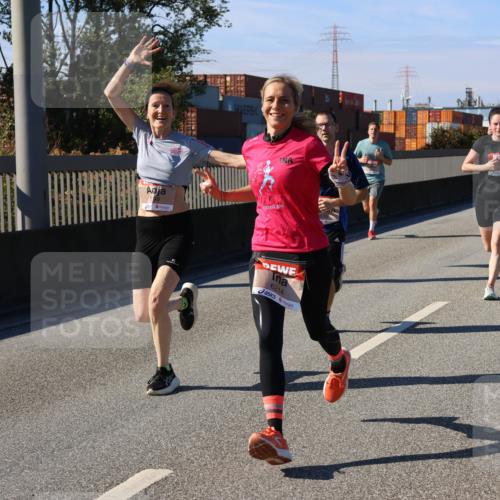 03.10.2025 - Köhlbrandbrückenlauf Strokosch-Dieckow http://msf.ph/oto/9116496 03.10.2025 12:51:15 Position 3  meine-sportfotos.de