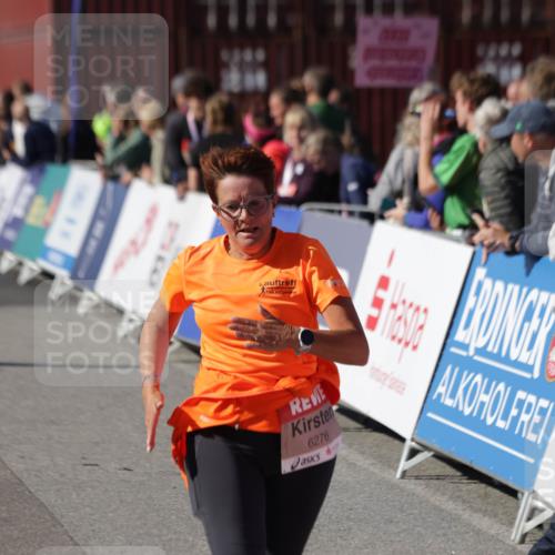 03.10.2025 - Köhlbrandbrückenlauf Jannik Wohlers http://msf.ph/oto/9116501 03.10.2025 13:33:27 Ziel 4006, 5179, 5211, 5281, 5413, 5549, 5783, 6094, 6276 meine-sportfotos.de
