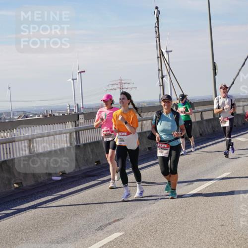 03.10.2025 - Köhlbrandbrückenlauf Michael Burmester http://msf.ph/oto/9116502 03.10.2025 12:58:13 Position 2 5000 meine-sportfotos.de