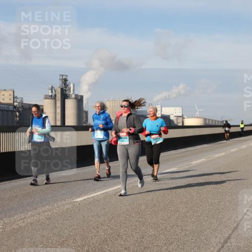 03.10.2025 - Köhlbrandbrückenlauf Lena Gebhardt http://msf.ph/oto/9116507 03.10.2025 10:21:00 Position 2  meine-sportfotos.de