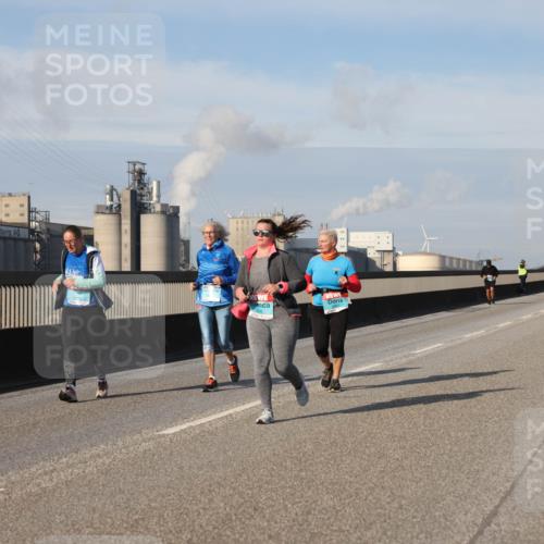 03.10.2025 - Köhlbrandbrückenlauf Lena Gebhardt http://msf.ph/oto/9116516 03.10.2025 10:21:00 Position 2  meine-sportfotos.de
