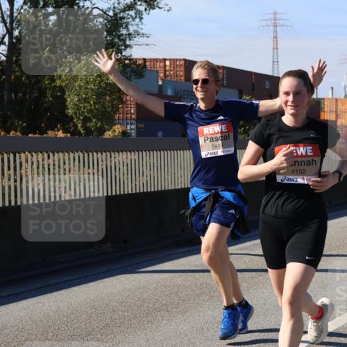 03.10.2025 - Köhlbrandbrückenlauf Strokosch-Dieckow http://msf.ph/oto/9116521 03.10.2025 12:51:17 Position 3 5414, 4152, 2025, 48 meine-sportfotos.de