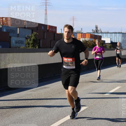 03.10.2025 - Köhlbrandbrückenlauf Strokosch-Dieckow http://msf.ph/oto/9116537 03.10.2025 12:51:18 Position 3 4836 meine-sportfotos.de