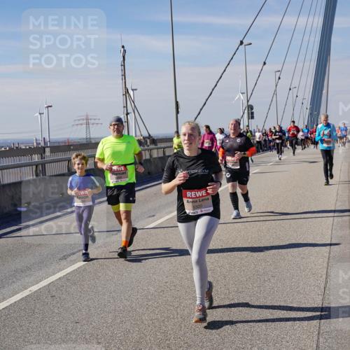 03.10.2025 - Köhlbrandbrückenlauf Michael Burmester http://msf.ph/oto/9116623 03.10.2025 12:58:19 Position 2 5320 meine-sportfotos.de