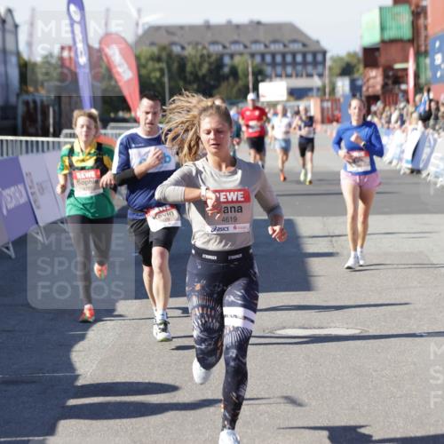 03.10.2025 - Köhlbrandbrückenlauf Jannik Wohlers http://msf.ph/oto/9116637 03.10.2025 13:02:53 Ziel 4095, 4116, 4137, 4203, 4279, 4579, 4619, 4747, 5245, 5793, 5810, 6175, 6255, 6447, 6739 meine-sportfotos.de