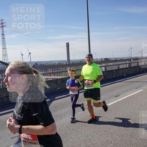 03.10.2025 - Köhlbrandbrückenlauf Michael Burmester http://msf.ph/oto/9116657 03.10.2025 12:58:21 Position 2 5320 meine-sportfotos.de