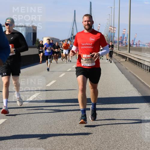 03.10.2025 - Köhlbrandbrückenlauf Strokosch-Dieckow http://msf.ph/oto/9116662 03.10.2025 12:51:32 Position 3 256, 4113 meine-sportfotos.de
