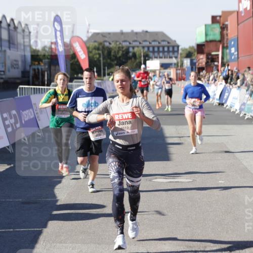 03.10.2025 - Köhlbrandbrückenlauf Jannik Wohlers http://msf.ph/oto/9116664 03.10.2025 13:02:53 Ziel 4095, 4116, 4137, 4203, 4279, 4579, 4619, 4747, 5245, 5793, 5810, 6175, 6255, 6447, 6739 meine-sportfotos.de