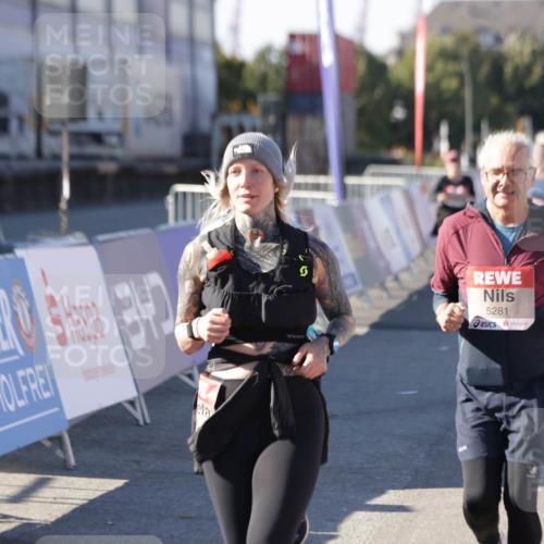 03.10.2025 - Köhlbrandbrückenlauf Jannik Wohlers http://msf.ph/oto/9116669 03.10.2025 13:33:31 Ziel 4006, 5179, 5211, 5281, 5413, 5546, 5549, 6094, 6276 meine-sportfotos.de