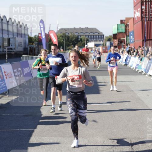 03.10.2025 - Köhlbrandbrückenlauf Jannik Wohlers http://msf.ph/oto/9116681 03.10.2025 13:02:53 Ziel 4095, 4116, 4137, 4203, 4279, 4579, 4619, 4747, 5245, 5793, 5810, 6175, 6255, 6447, 6739 meine-sportfotos.de
