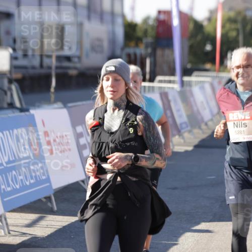 03.10.2025 - Köhlbrandbrückenlauf Jannik Wohlers http://msf.ph/oto/9116698 03.10.2025 13:33:32 Ziel 4006, 4744, 5179, 5211, 5281, 5413, 5546, 5549, 6094, 6276 meine-sportfotos.de