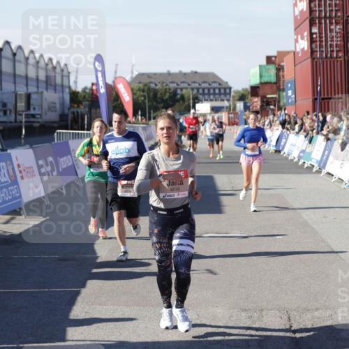 03.10.2025 - Köhlbrandbrückenlauf Jannik Wohlers http://msf.ph/oto/9116701 03.10.2025 13:02:53 Ziel 4095, 4116, 4137, 4203, 4279, 4579, 4619, 4747, 5245, 5793, 5810, 6175, 6255, 6447, 6739 meine-sportfotos.de