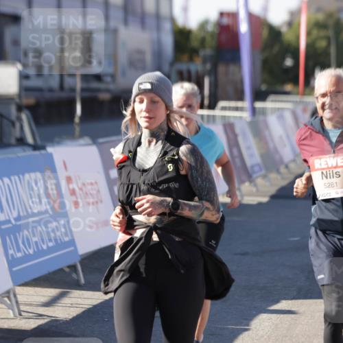 03.10.2025 - Köhlbrandbrückenlauf Jannik Wohlers http://msf.ph/oto/9116703 03.10.2025 13:33:32 Ziel 4006, 4744, 5179, 5211, 5281, 5413, 5546, 5549, 6094, 6276 meine-sportfotos.de