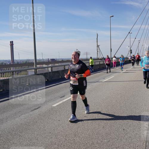 03.10.2025 - Köhlbrandbrückenlauf Michael Burmester http://msf.ph/oto/9116716 03.10.2025 12:58:23 Position 2  meine-sportfotos.de