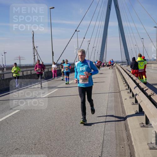 03.10.2025 - Köhlbrandbrückenlauf Michael Burmester http://msf.ph/oto/9116725 03.10.2025 12:58:24 Position 2  meine-sportfotos.de