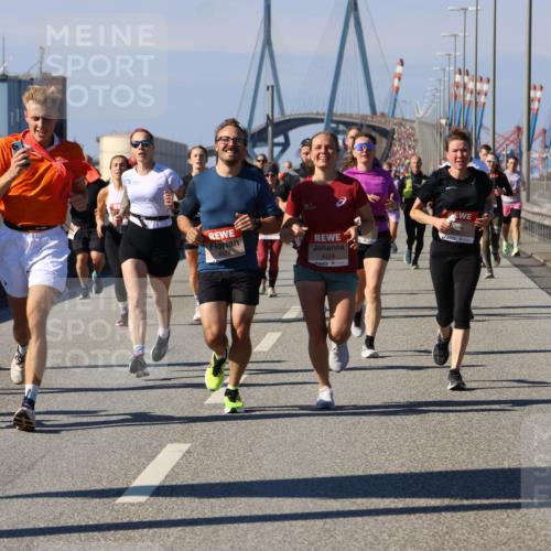 03.10.2025 - Köhlbrandbrückenlauf Strokosch-Dieckow http://msf.ph/oto/9116742 03.10.2025 12:51:40 Position 3 4161, 4328 meine-sportfotos.de
