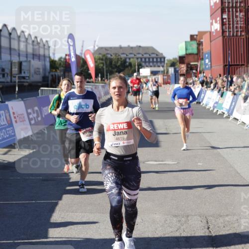 03.10.2025 - Köhlbrandbrückenlauf Jannik Wohlers http://msf.ph/oto/9116747 03.10.2025 13:02:53 Ziel 4095, 4116, 4137, 4203, 4279, 4579, 4619, 4747, 5245, 5793, 5810, 6175, 6255, 6447, 6739 meine-sportfotos.de