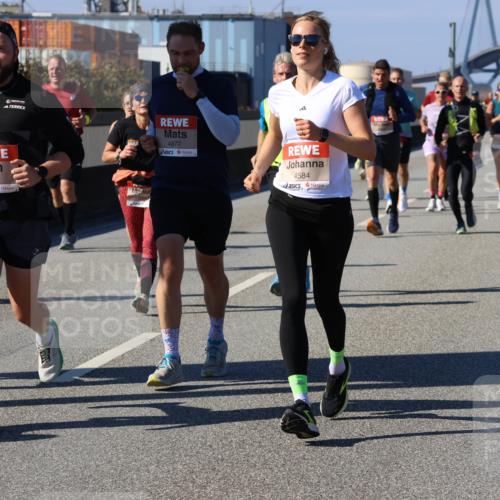 03.10.2025 - Köhlbrandbrückenlauf Strokosch-Dieckow http://msf.ph/oto/9116775 03.10.2025 12:51:46 Position 3 4877, 4584, 4336 meine-sportfotos.de