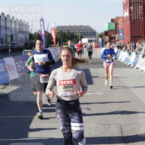03.10.2025 - Köhlbrandbrückenlauf Jannik Wohlers http://msf.ph/oto/9116783 03.10.2025 13:02:54 Ziel 4095, 4116, 4137, 4203, 4279, 4579, 4619, 4747, 5245, 5793, 5810, 6175, 6447, 6739 meine-sportfotos.de