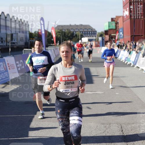 03.10.2025 - Köhlbrandbrückenlauf Jannik Wohlers http://msf.ph/oto/9116790 03.10.2025 13:02:54 Ziel 4095, 4116, 4137, 4203, 4279, 4579, 4619, 4747, 5245, 5793, 5810, 6175, 6447, 6739 meine-sportfotos.de