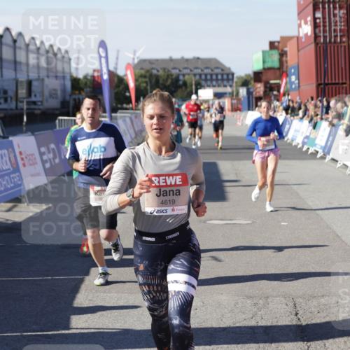 03.10.2025 - Köhlbrandbrückenlauf Jannik Wohlers http://msf.ph/oto/9116799 03.10.2025 13:02:54 Ziel 4095, 4116, 4137, 4203, 4279, 4579, 4619, 4747, 5245, 5793, 5810, 6175, 6447, 6739 meine-sportfotos.de