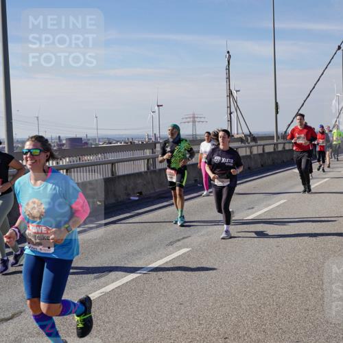 03.10.2025 - Köhlbrandbrückenlauf Michael Burmester http://msf.ph/oto/9116807 03.10.2025 12:58:29 Position 2  meine-sportfotos.de