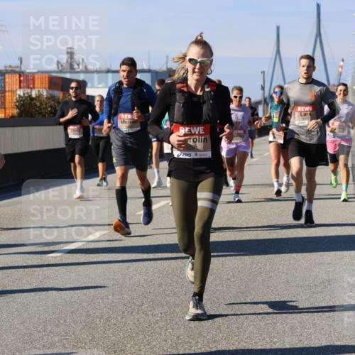 03.10.2025 - Köhlbrandbrückenlauf Strokosch-Dieckow http://msf.ph/oto/9116816 03.10.2025 12:51:50 Position 3 4504, 6281 meine-sportfotos.de