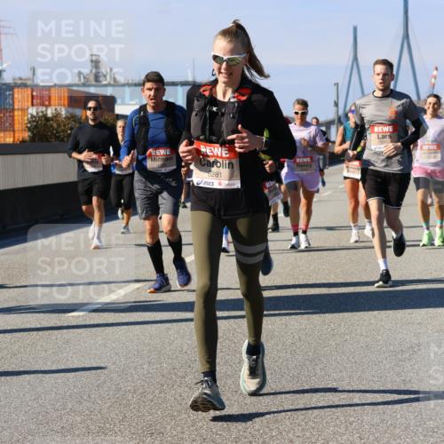 03.10.2025 - Köhlbrandbrückenlauf Strokosch-Dieckow http://msf.ph/oto/9116832 03.10.2025 12:51:50 Position 3 6281, 5096 meine-sportfotos.de