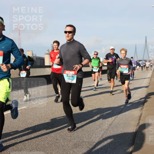 03.10.2025 - Köhlbrandbrückenlauf Lena Gebhardt http://msf.ph/oto/9116833 03.10.2025 09:44:13 Position 2 1185, 1054 meine-sportfotos.de