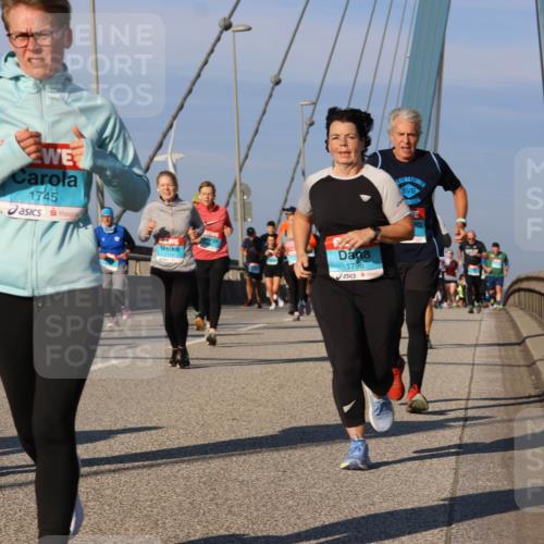 03.10.2025 - Köhlbrandbrückenlauf Strokosch-Dieckow http://msf.ph/oto/9116837 03.10.2025 09:49:58 Position 2 3216, 1745, 1796 meine-sportfotos.de