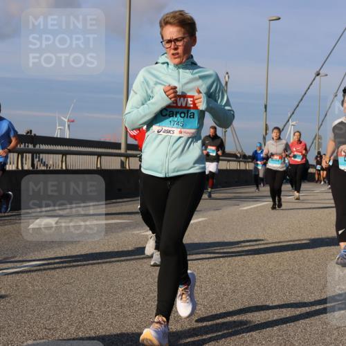 03.10.2025 - Köhlbrandbrückenlauf Strokosch-Dieckow http://msf.ph/oto/9116841 03.10.2025 09:49:59 Position 2 1, 1745, 1796 meine-sportfotos.de
