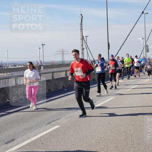 03.10.2025 - Köhlbrandbrückenlauf Michael Burmester http://msf.ph/oto/9116843 03.10.2025 12:58:31 Position 2 6075 meine-sportfotos.de