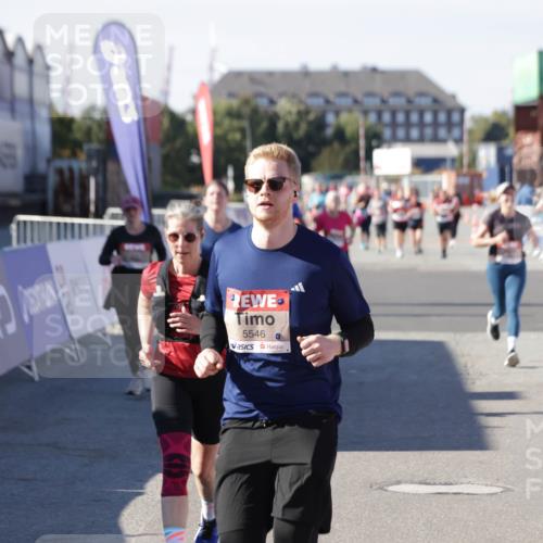03.10.2025 - Köhlbrandbrückenlauf Jannik Wohlers http://msf.ph/oto/9116848 03.10.2025 13:33:37 Ziel 4006, 4744, 5179, 5281, 5367, 5546, 5549, 5579, 6094, 6276, 6734 meine-sportfotos.de