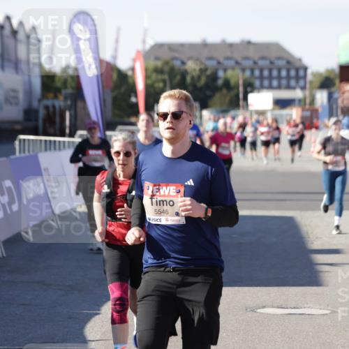 03.10.2025 - Köhlbrandbrückenlauf Jannik Wohlers http://msf.ph/oto/9116855 03.10.2025 13:33:37 Ziel 4006, 4744, 5179, 5281, 5367, 5546, 5549, 5579, 6094, 6276, 6734 meine-sportfotos.de