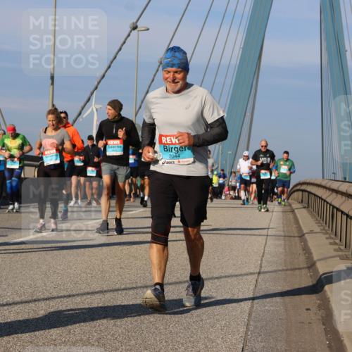 03.10.2025 - Köhlbrandbrückenlauf Strokosch-Dieckow http://msf.ph/oto/9116857 03.10.2025 09:50:04 Position 2 2044 meine-sportfotos.de