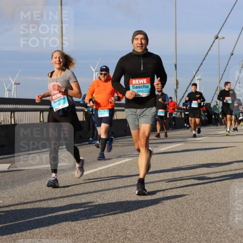 03.10.2025 - Köhlbrandbrückenlauf Strokosch-Dieckow http://msf.ph/oto/9116883 03.10.2025 09:50:07 Position 2 1907, 1905 meine-sportfotos.de