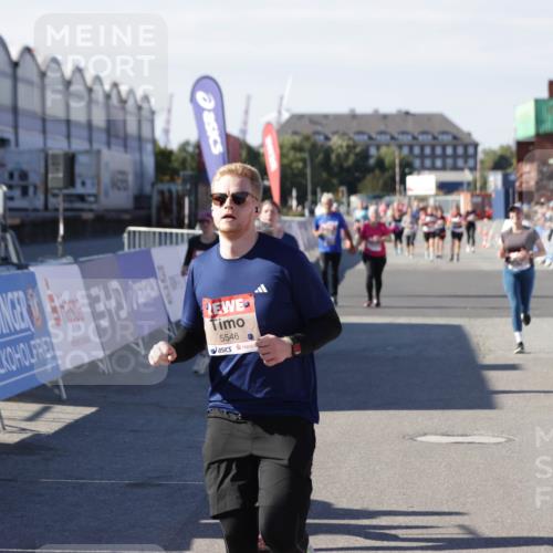 03.10.2025 - Köhlbrandbrückenlauf Jannik Wohlers http://msf.ph/oto/9116896 03.10.2025 13:33:38 Ziel 4006, 4744, 5179, 5281, 5367, 5546, 5549, 5579, 6094, 6734 meine-sportfotos.de