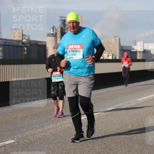 03.10.2025 - Köhlbrandbrückenlauf Lena Gebhardt http://msf.ph/oto/9116924 03.10.2025 10:21:42 Position 2 2236, 2647 meine-sportfotos.de