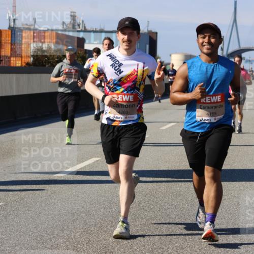 03.10.2025 - Köhlbrandbrückenlauf Strokosch-Dieckow http://msf.ph/oto/9116938 03.10.2025 12:51:58 Position 3 2024, 4263, 4165 meine-sportfotos.de